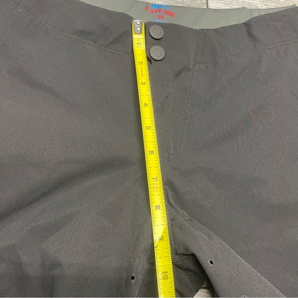 Fox Explore shorts size 30 - Picture 7 of 11